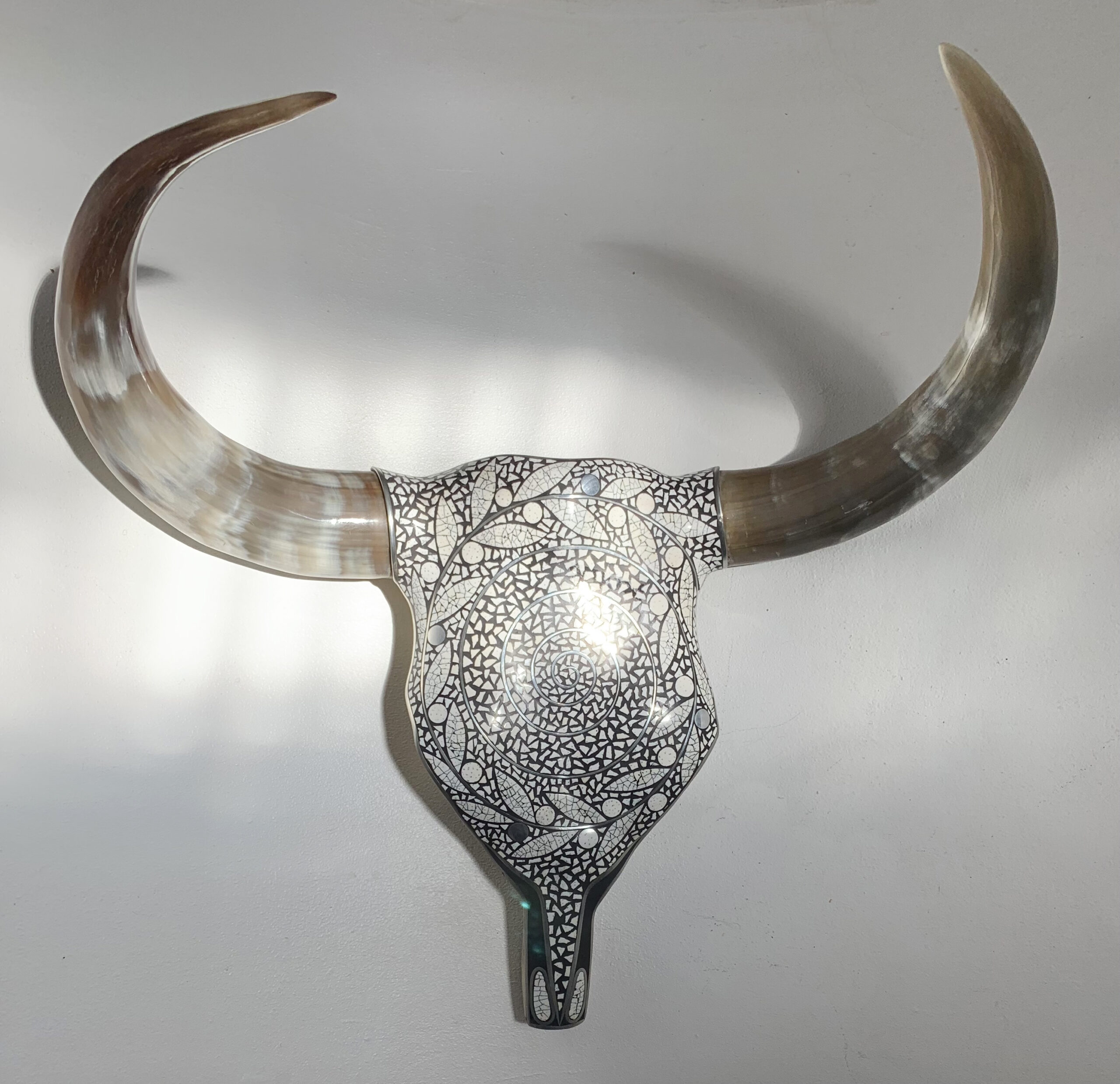 Avoova, Medium Cowskull and Horns